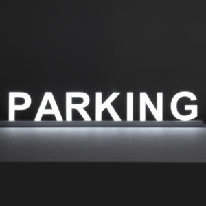 Grande Lettre Lumineuse Parking
